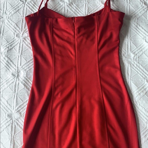 Red body con strechy dress sz 6 - Picture 3 of 4
